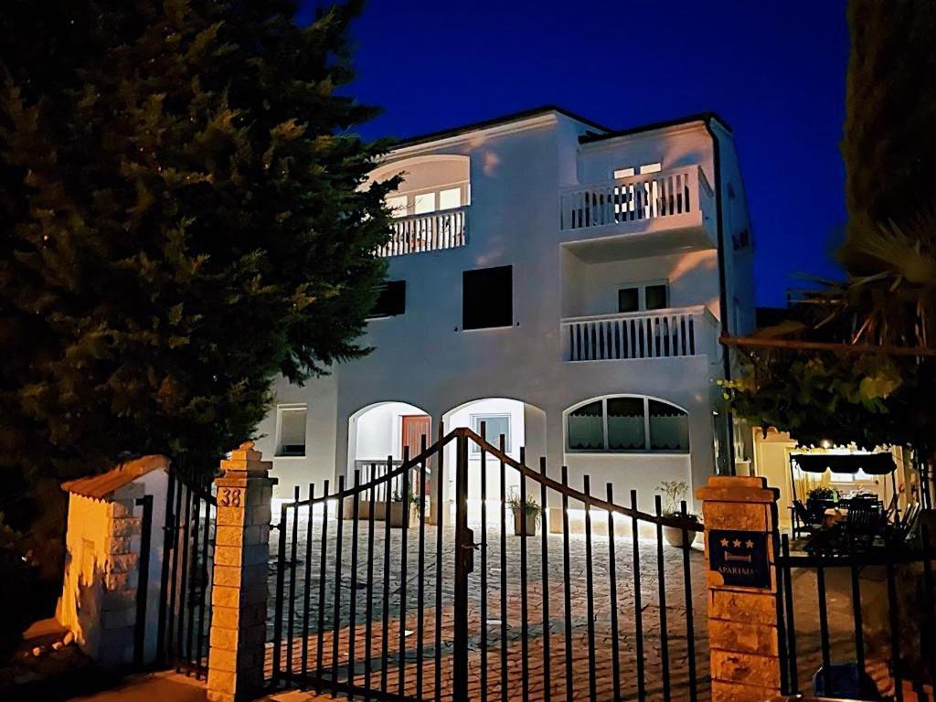 Apartmani Marin Медулин Екстериор снимка